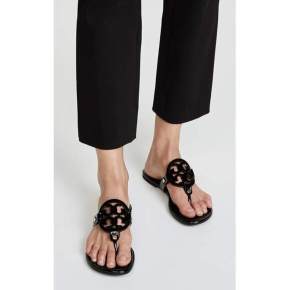 Tory Burch Miller Sandals Black Patent Leather Logo Thong Flip Flops Women Sze 9 - Picture 1 of 14
